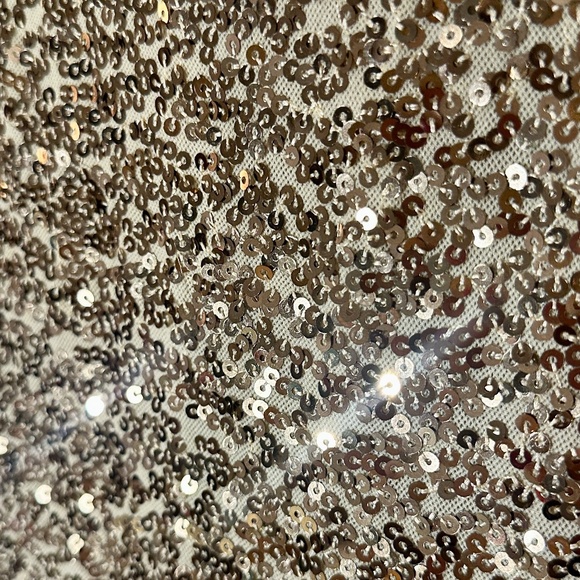 Badgley Mischka classic silloute gold gown - Picture 9 of 10